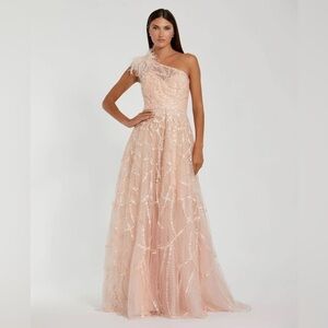 Mac Duggal EMBELLISHED ONE SHOULDER A LINE GOWN size 4 NEW $798 In Peach